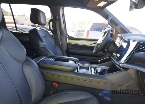 2025 Jeep Wagoneer L Series Ii 4X4 z USA, uszkodzony, nr VIN 1C4SJSBP8SS511121